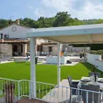 Villa Azzurra *