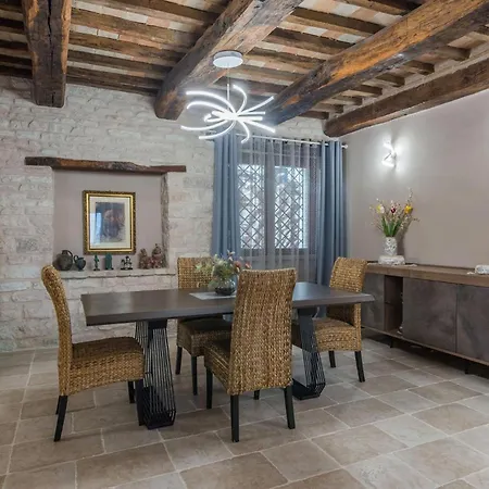 Azzurra Пезаро