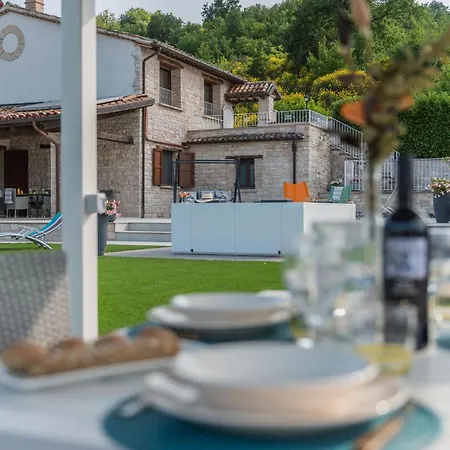 Azzurra * Пезаро